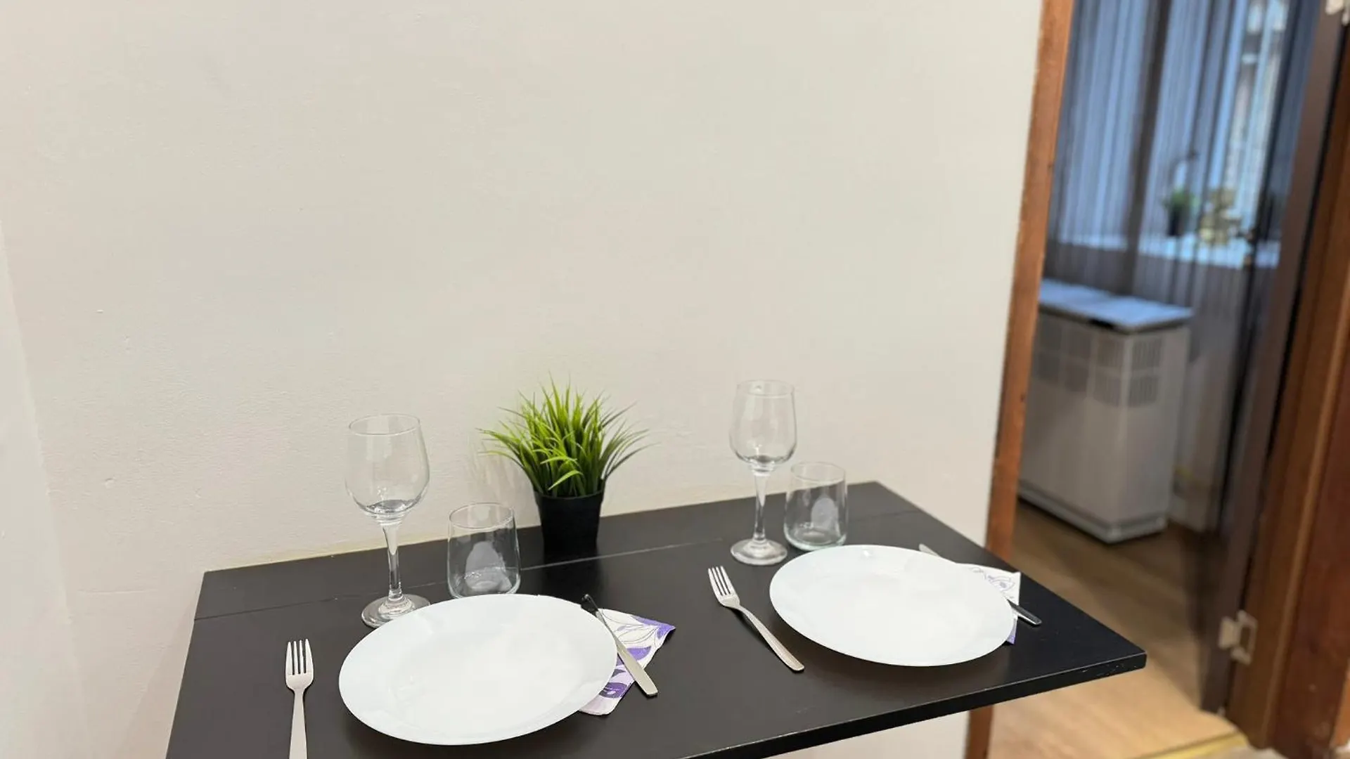 Nepszinhaz Apartment With Ac 布达佩斯