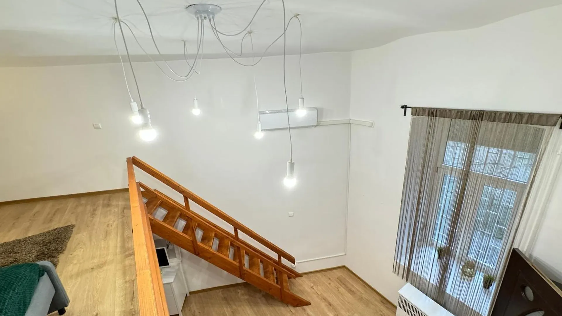 Nepszinhaz Apartment With Ac 布达佩斯
